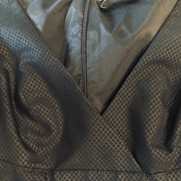 Bebe Black V Neck Sleeveless Zip Up Bubble Hem Mini Dress Size 4 #1624 - Picture 3 of 13